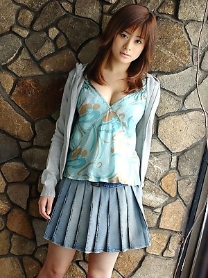 Hot Asian college student shows big tits and a flash of her nice round ass